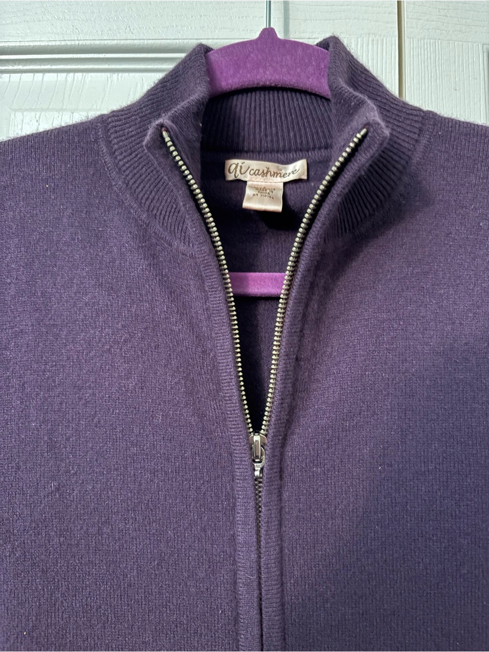 Women’s Zip-Front Jacket in Deep Purple - Picture 4 of 5